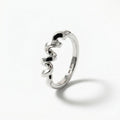 Anello donna in argento a spirale collezione Elix. Anello lucido in argento fatto a mano