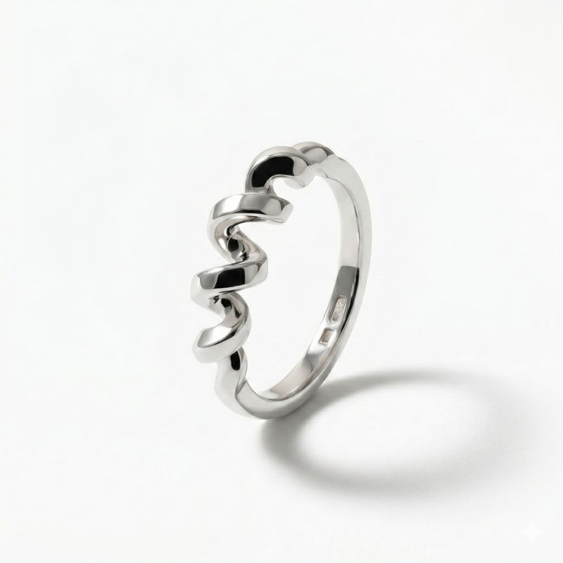 Anello donna in argento a spirale collezione Elix. Anello lucido in argento fatto a mano