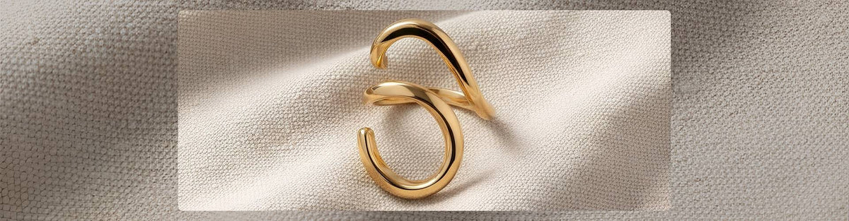 Anello donna collezione Egypt. Linee Stile minimal moderno