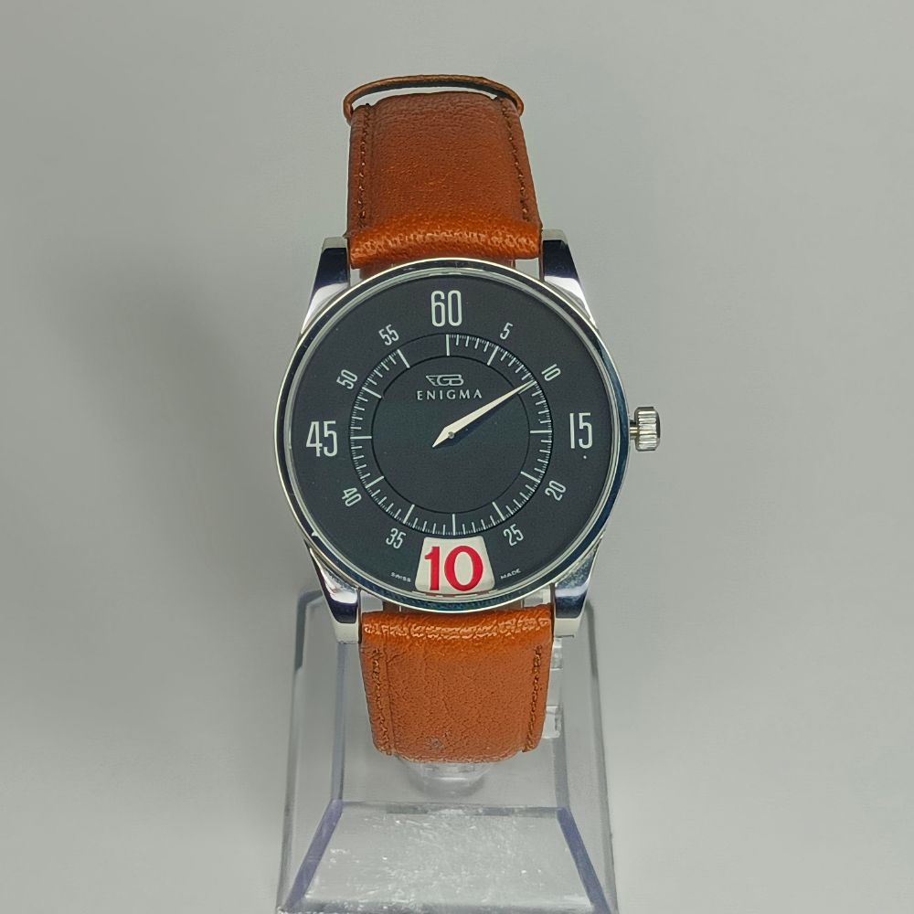 orologio Gianni Bulgari Enigma 115203s di secondo polso con quadrante nero e numeri arabi bianchi.